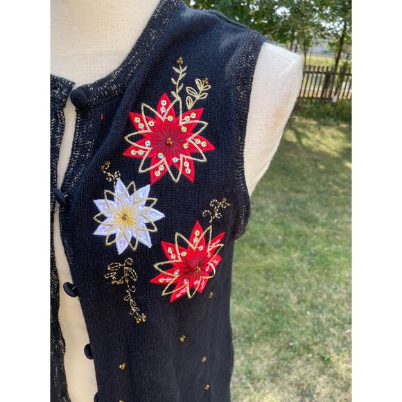 Merry & Bright Womens Medium Sleeveless Black Knit Vest Festive Floral Embroider - Picture 2 of 8